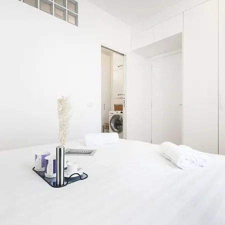 Apartment Easylife - A Touch Of Design In Porta Venezia