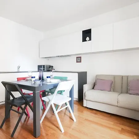 Apartment Easylife - A Touch Of Design In Porta Venezia *